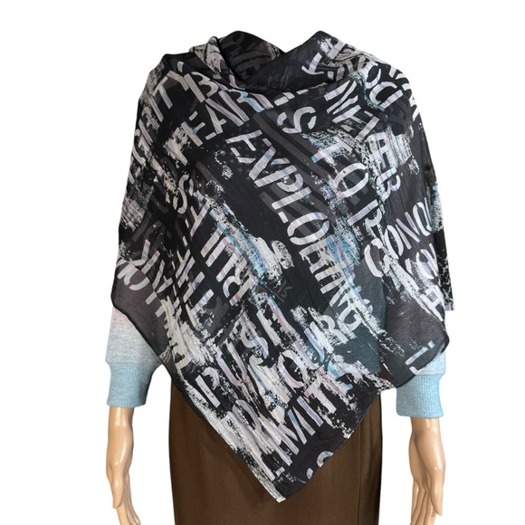 RoGAWear Silk Large Square Scarf 52 x 52 - Picture 4 of 8